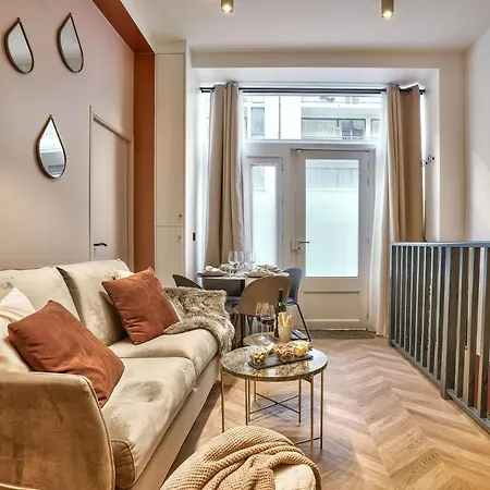 New Eiffel Tour ! Splendid Apartments In The Heart Of Paris-2